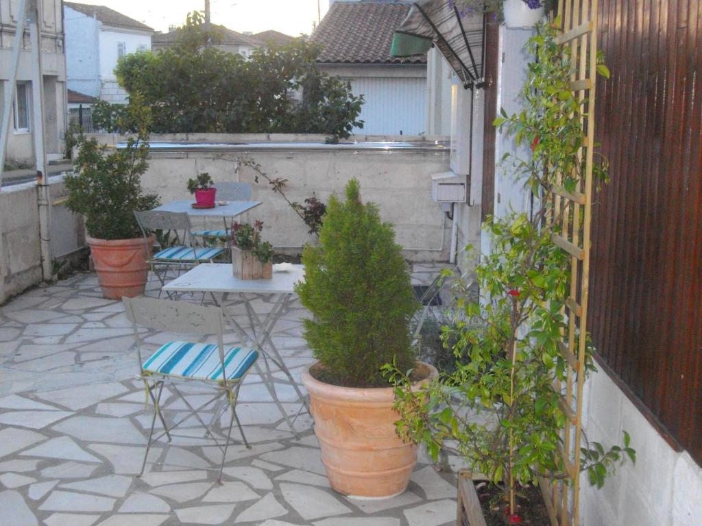 Hotel Le Parisien Saintes Zimmer foto